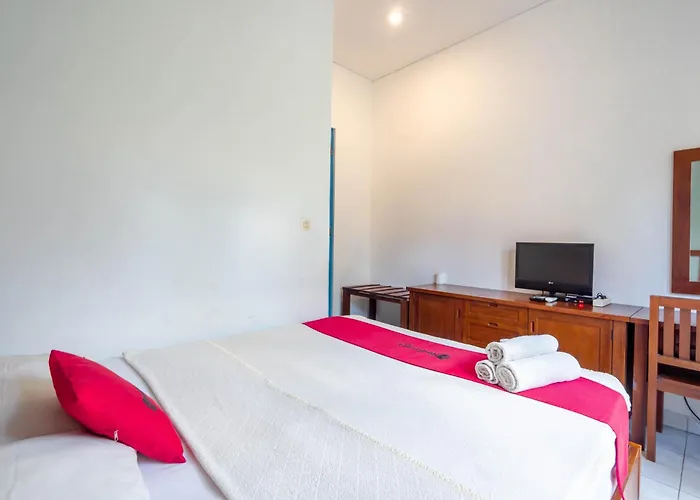Reddoorz Near Pantai Sanur Bali Guest house