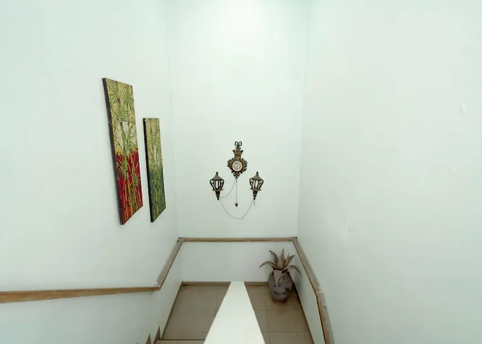 Reddoorz Near Pantai Bali Гостевой дом